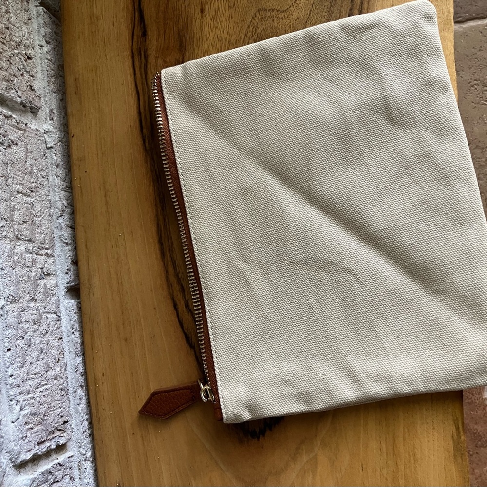 Henny & Lev ‘Zoe’ Canvas Weekender Bag - Picture 5 of 7